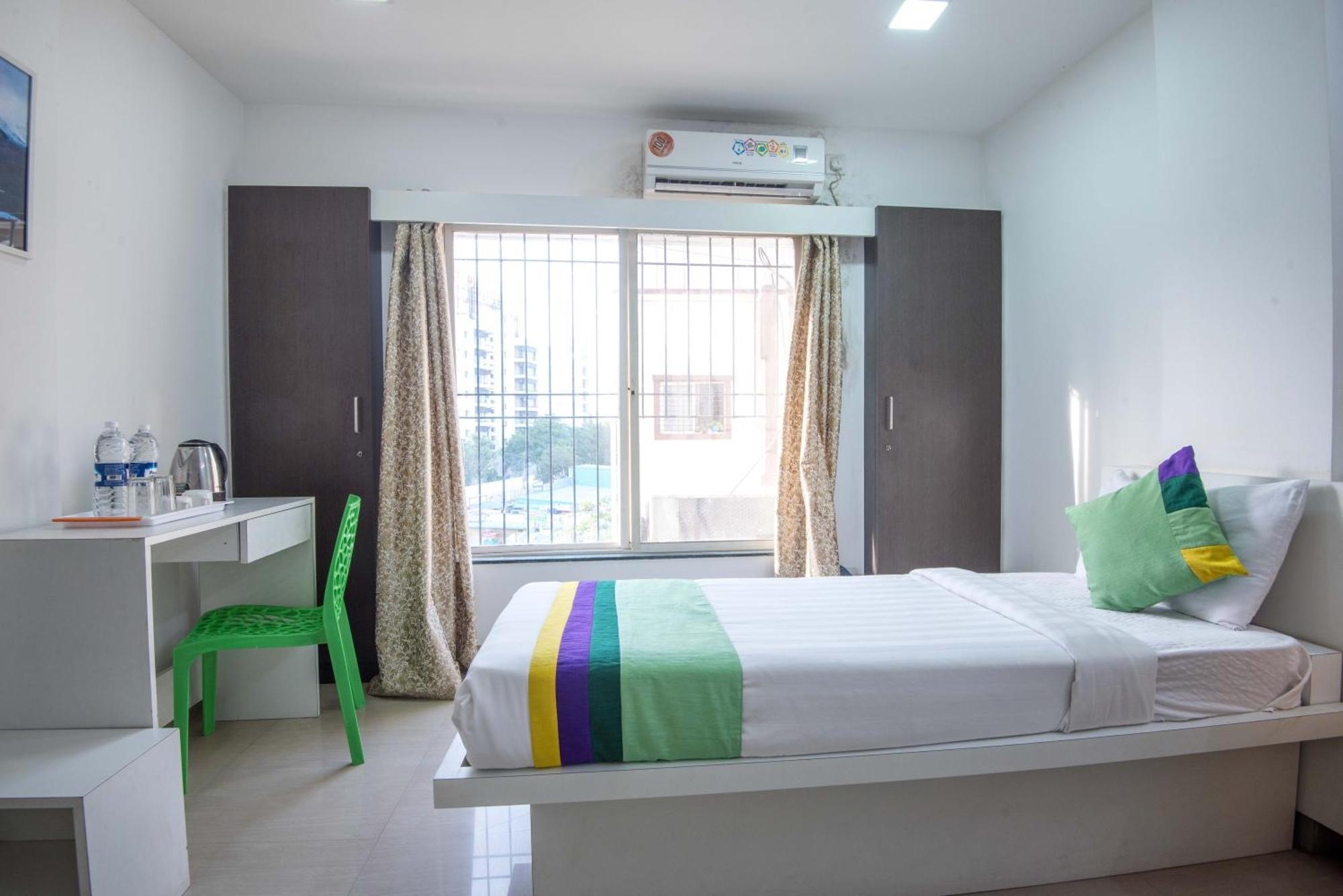 Treebo Empire Executive Premium, Hinjewadi Hotel Hinjawadi Exterior photo